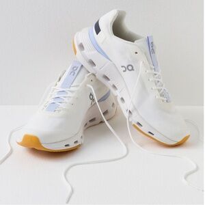 On Running Cloudnova Form Sneakers